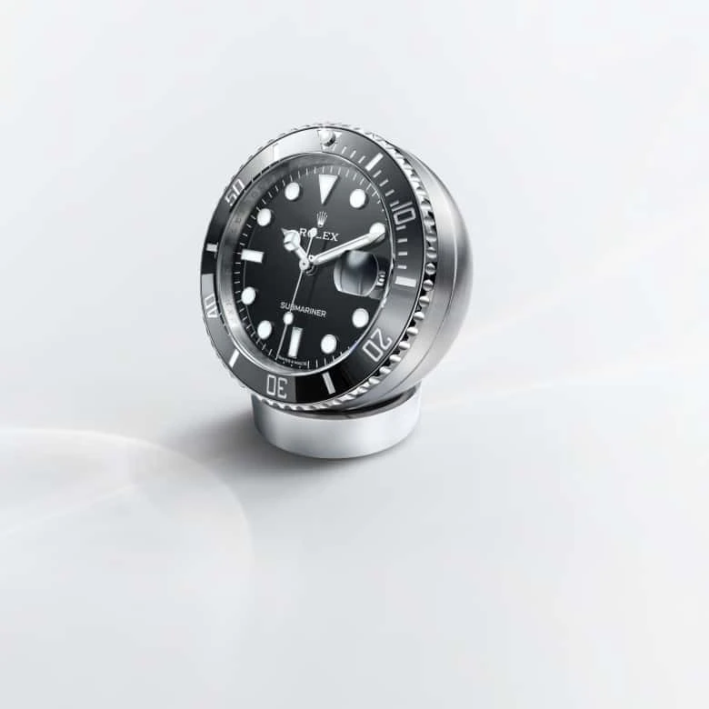 Rolex Submariner Date desk clock, C909010LN-0001 at Goldfinger Rolex Submariner Date desk clock, C909010LN-0001 at Goldfinger