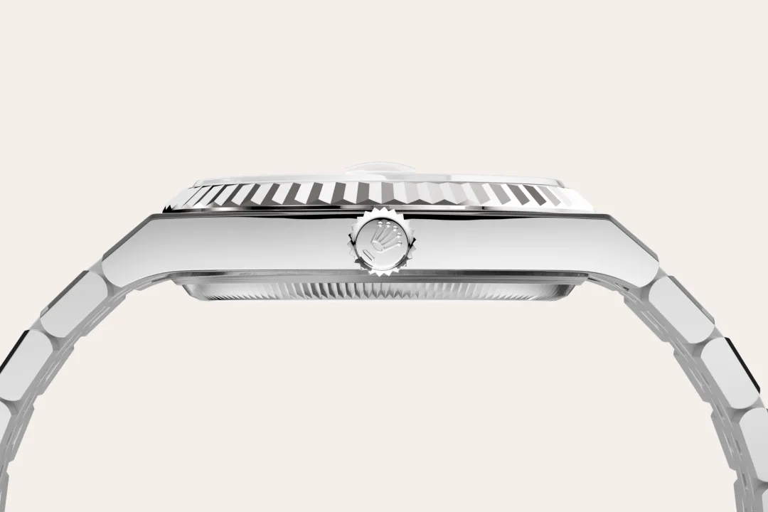 Rolex Land-Dweller in Oystersteel and gold, m127234-0001 - Goldfinger