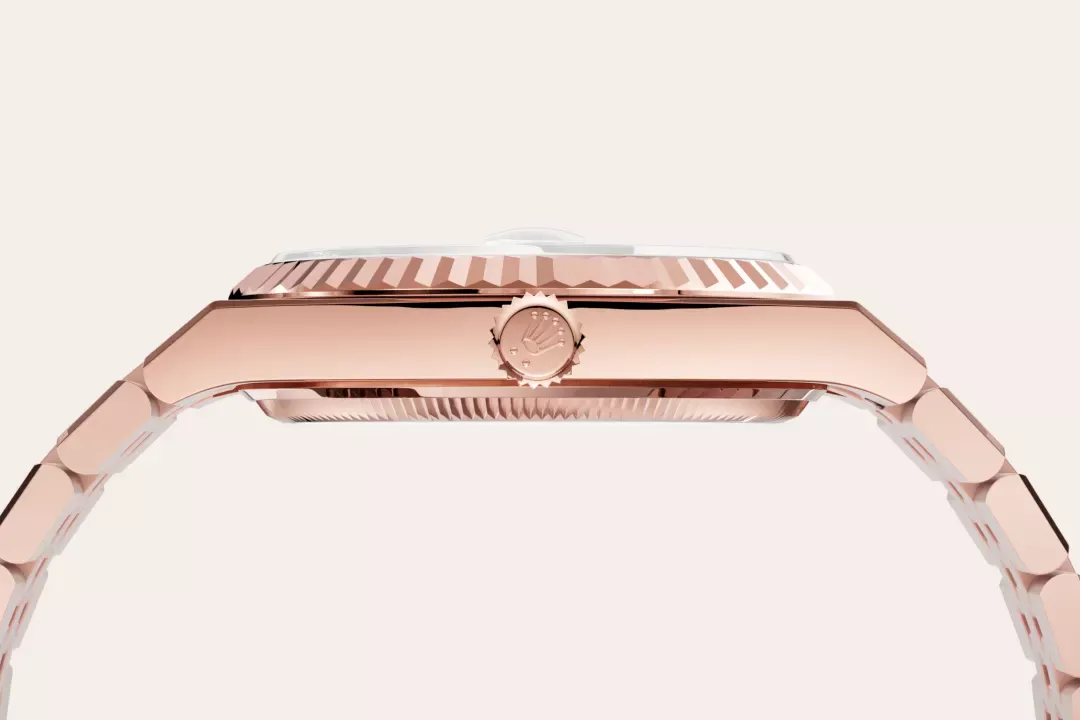 Rolex Land-Dweller in gold, m127235-0001 - Goldfinger