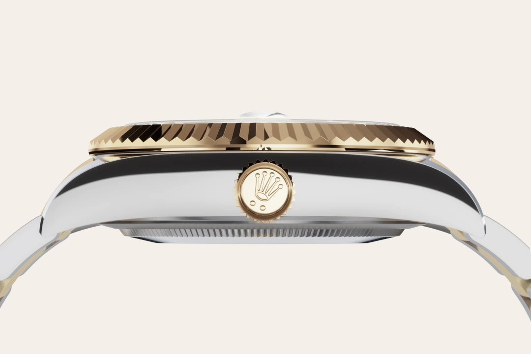 Rolex Sky-Dweller in Oystersteel and yellow gold with a Intense white dial, fluted bezel, and Oyster bracelet, m336933-0005 - Goldfinger