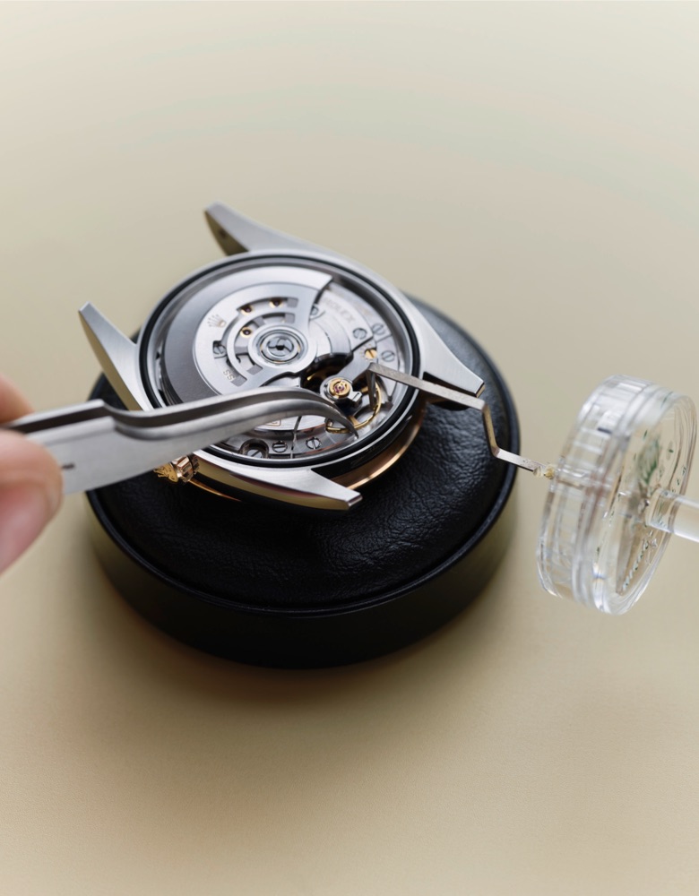 Rolex watch servicing procedure at Goldfinger