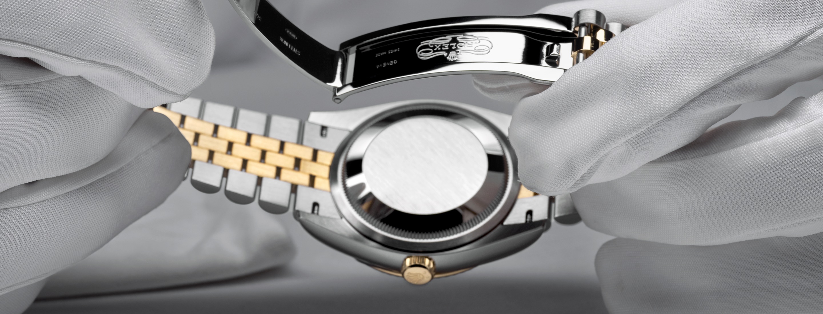 Le service et la réparation de votre montre Rolex chez ‭Goldfinger‬ Saint-Martin