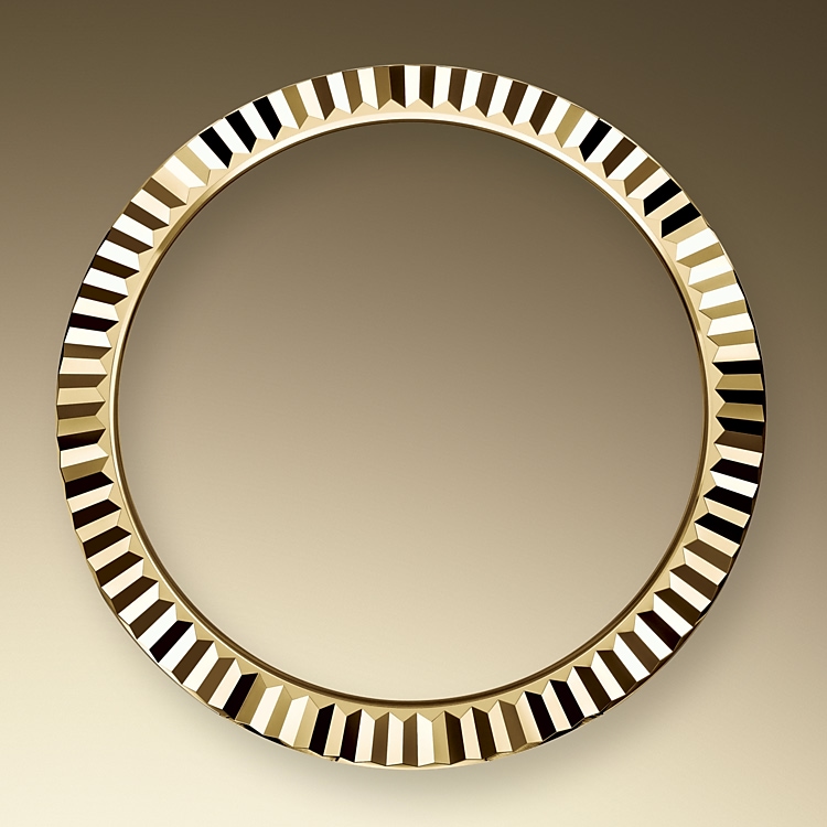 the fluted bezel yellow gold 